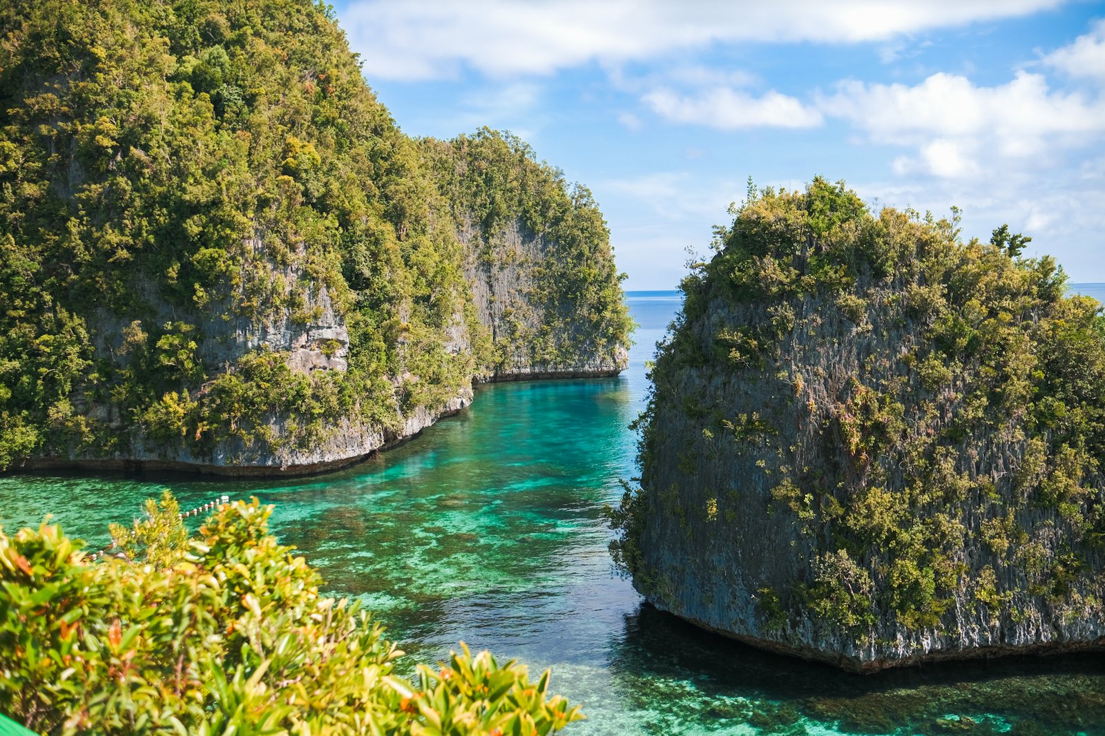 Explorer: Siargao and Dinagat Islands